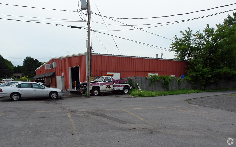 More Photos Of 101 Bennett Rd, Camillus Auto Dealership For Sale