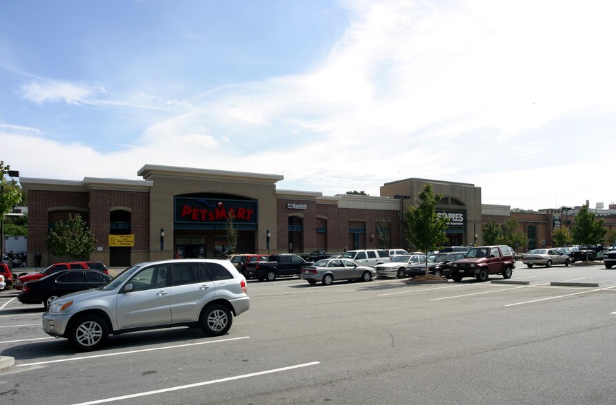 More Photos Of 650 Ponce de Leon Ave NE, Atlanta General Retail For Lease