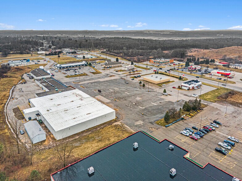 More Photos Of 3263 Colby Rd, Whitehall General Retail For Sale