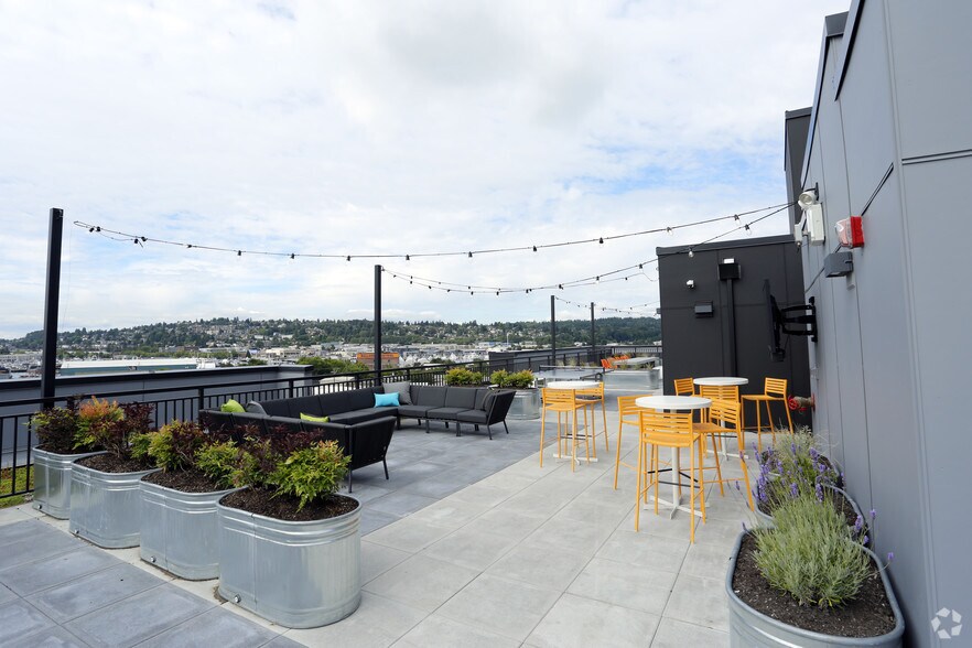 More Photos Of 1516 NW 51st St, Seattle Apartments For Sale