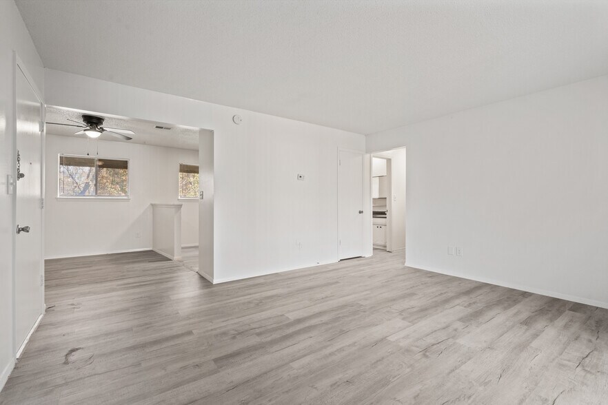 More Photos Of 341 E Loula St, Olathe Apartments For Sale