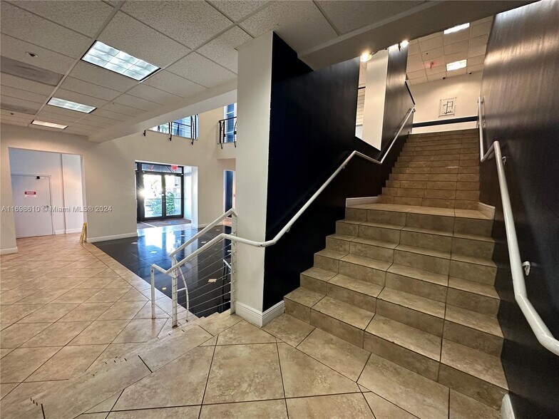 More Photos Of 7500 NW 25th St, Miami Refrigeration Cold Storage For Sale