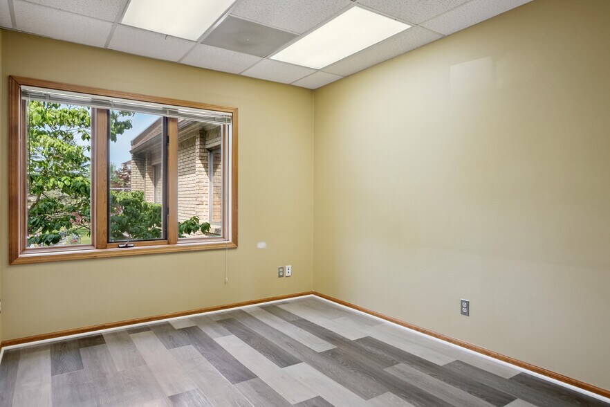 More Photos Of 1181 N Milford Rd, Milford Medical For Lease