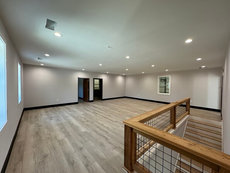 More Photos Of 61 Toto Creek Park Rd, Dawsonville Warehouse For Sale