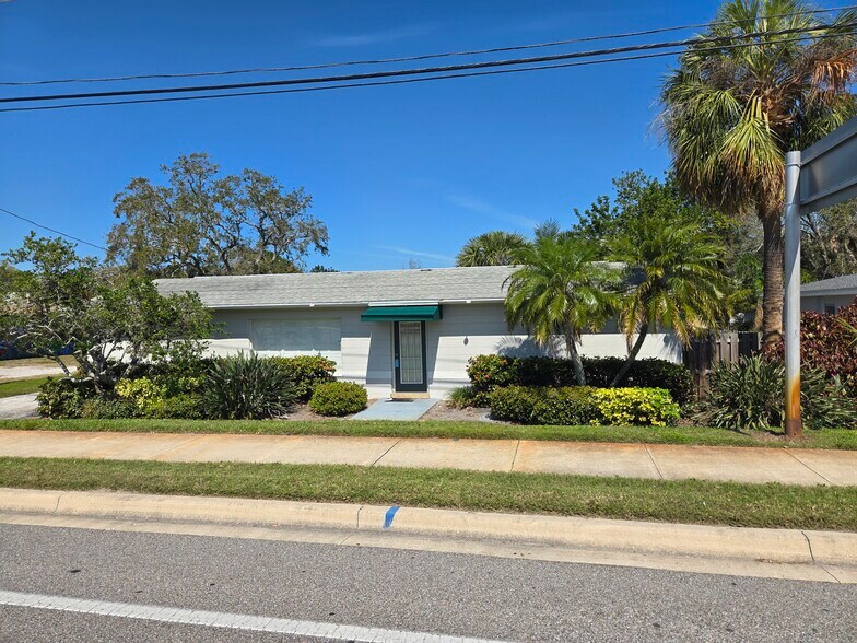 Primary Photo Of 13551 Walsingham Rd, Largo Office Residential For Sale