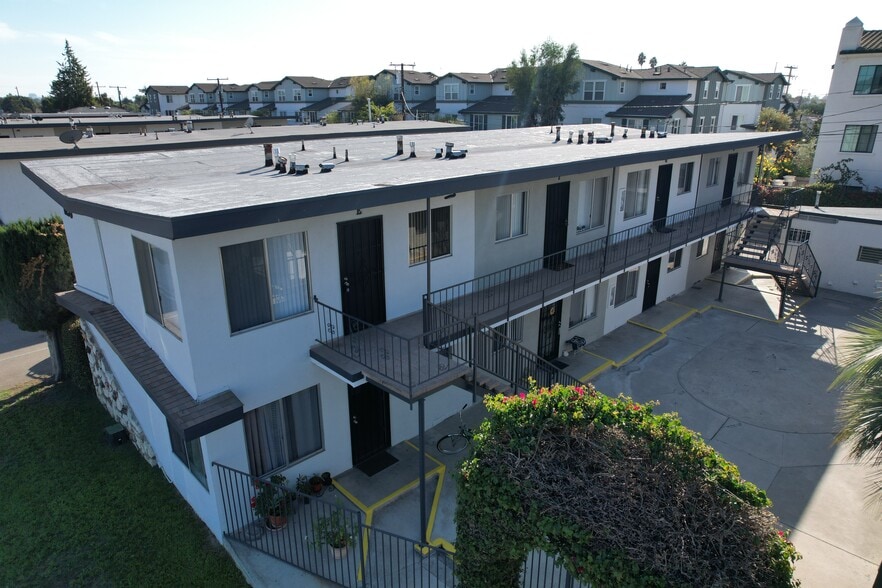 More Photos Of 119-135 S Fahrion Pl, Anaheim Apartments For Sale