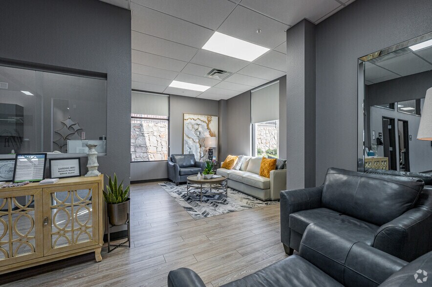 More Photos Of 8479 Davis Blvd, North Richland Hills Medical For Sale