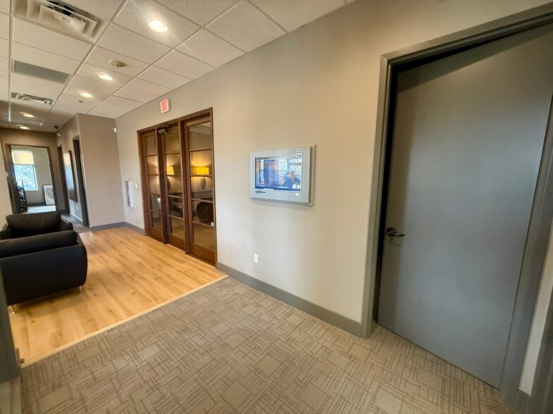 More Photos Of 960194 Gateway Blvd, Fernandina Beach Office For Lease