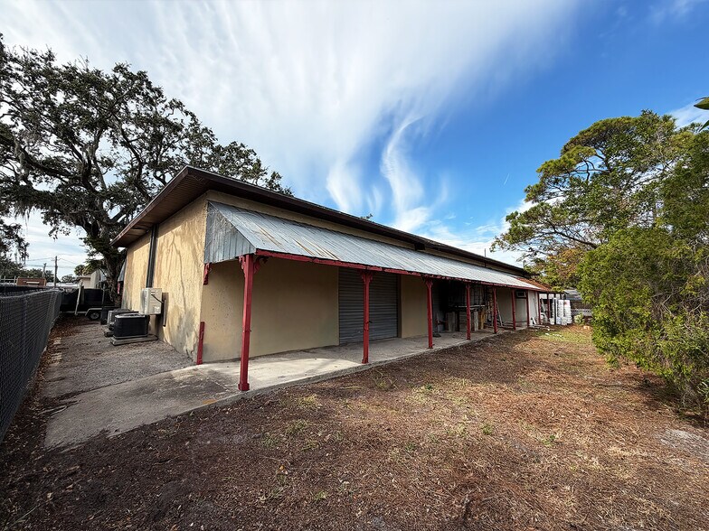 More Photos Of 6028 Pine Hill Rd, Port Richey Freestanding For Sale