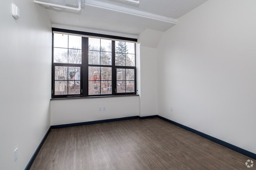 More Photos Of 401 E State St, Ithaca Apartments For Lease