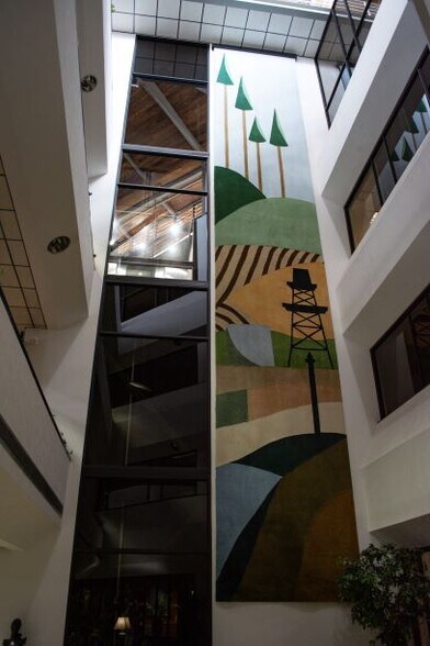 More Photos Of 3400 W Marshall Ave, Longview Office For Lease