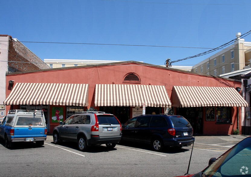 More Photos Of 82-84 N Market St, Charleston Storefront For Lease