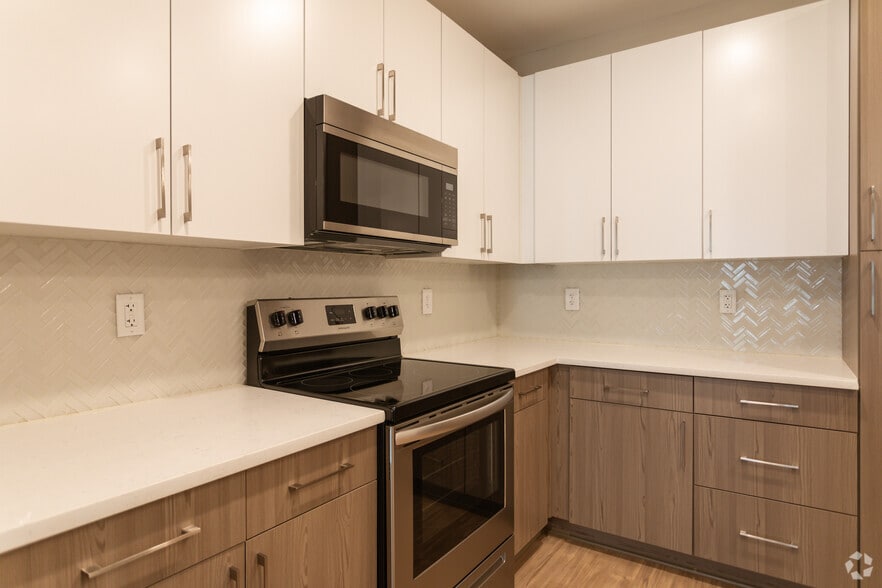 More Photos Of 222 S Main St, Mooresville Apartments For Lease