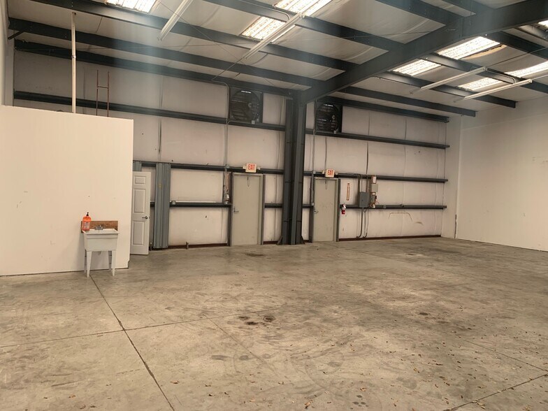 More Photos Of 330 Stan Dr, Melbourne Warehouse For Lease