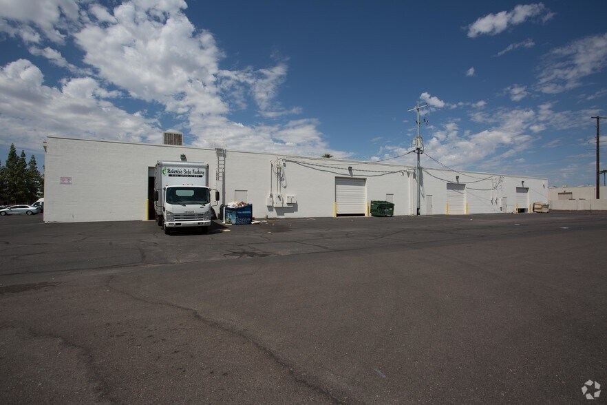 More Photos Of 3401-3407 N 35th Ave, Phoenix Warehouse For Lease
