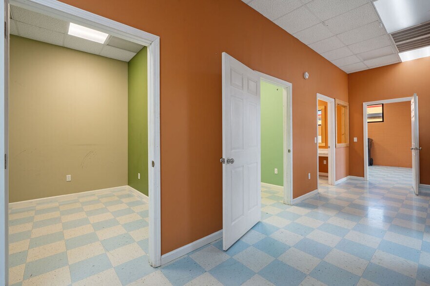 More Photos Of 103 Greenhill Blvd NW, Fort Payne Restaurant For Lease