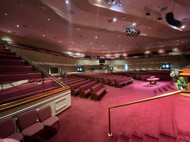 More Photos Of 1500 S Dayton St, Aurora Religious Facility For Sale