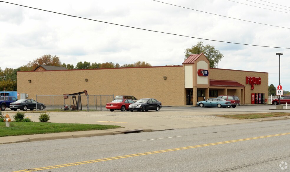 More Photos Of 1401 Washington Blvd, Belpre Drugstore For Sale