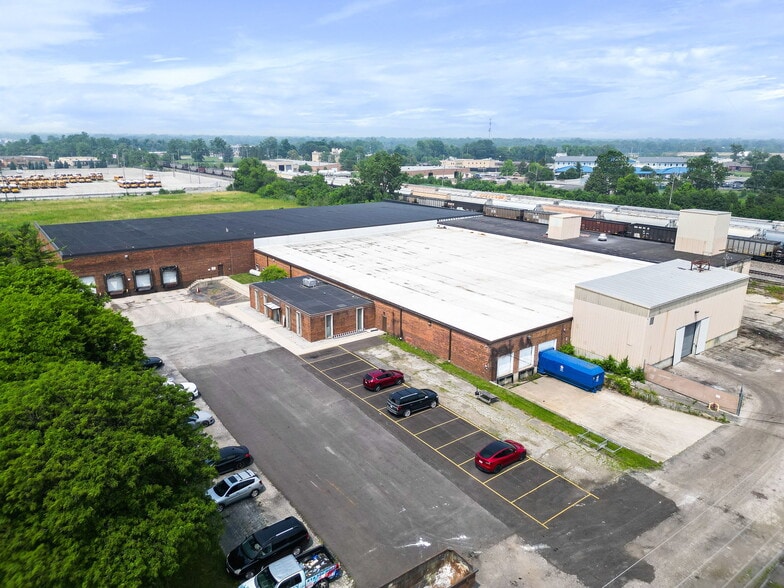More Photos Of 1840 Progress Ave, Columbus Manufacturing For Sale