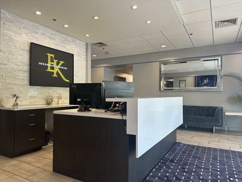 More Photos Of 4919 W Laurel St, Tampa Medical For Sale