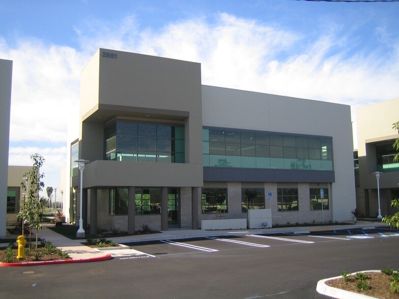 More Photos Of 2851 N Ventura Rd, Oxnard Office For Sale