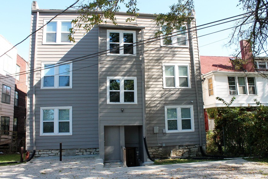 More Photos Of 2708-2710 Benton Blvd, Kansas City Apartments For Sale