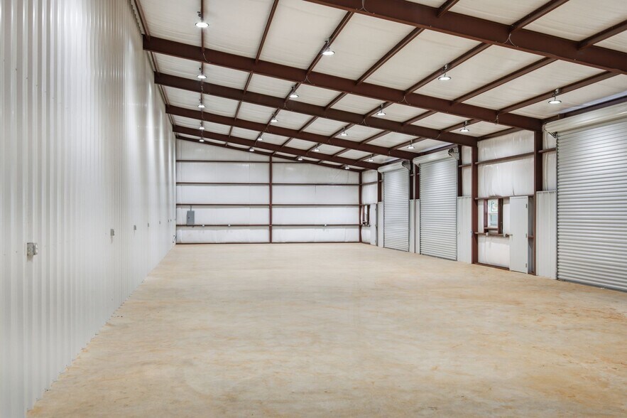 More Photos Of 14005 FM 730 N, Azle Industrial For Lease