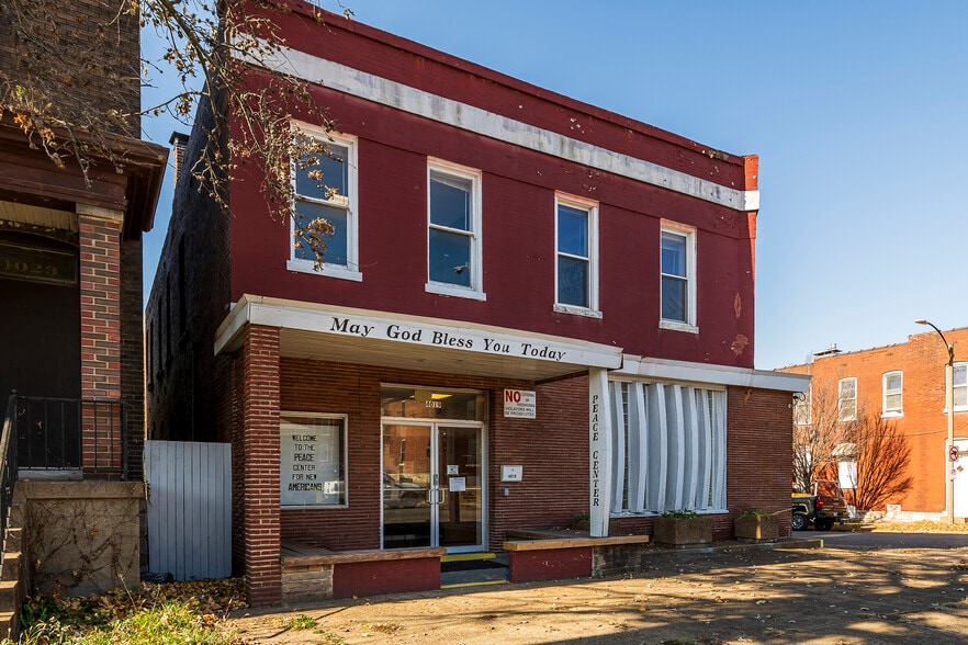 Primary Photo Of 4019 S Grand Blvd, Saint Louis Flex For Sale