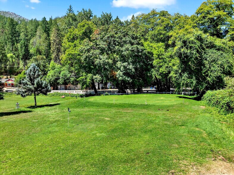 More Photos Of 16451 Golf rd, Cobb Golf Course Driving Range For Lease