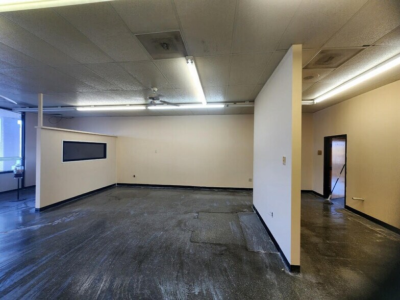 More Photos Of 1227 Cherokee Rd, Alexander City Freestanding For Lease