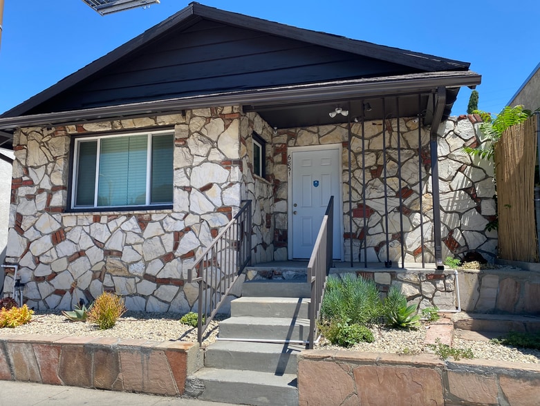 More Photos Of 6851 Foothill Blvd, Tujunga Office Residential For Sale