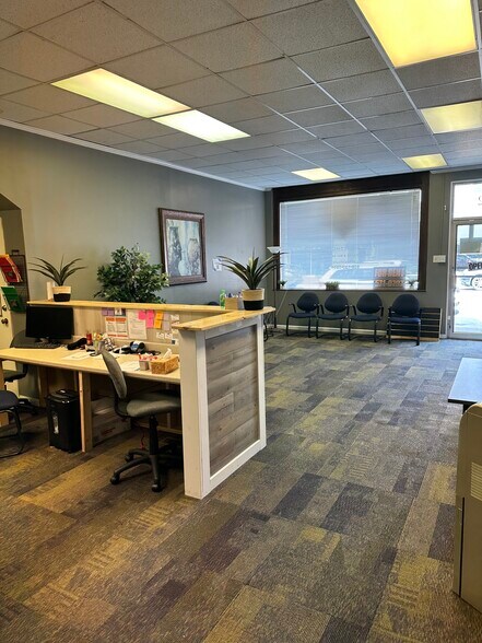 More Photos Of 332 15th St, Ashland General Retail For Sale