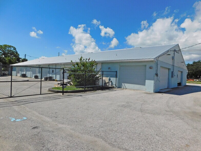 More Photos Of 280-294 Clearlake Rd, Cocoa Unknown For Lease