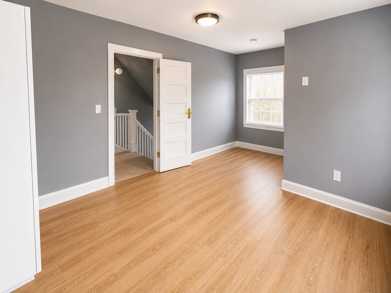 More Photos Of 1228 Oak Ave, Evanston Apartments For Sale