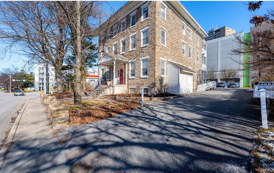 More Photos Of 518 Virginia Ave, Towson Office For Lease