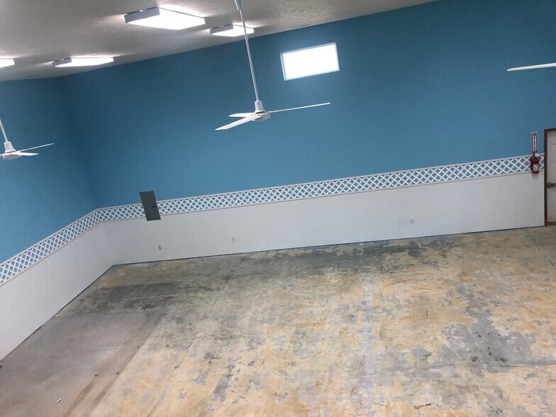 More Photos Of 13315 W 13th Ave, Airway Heights Light Manufacturing For Sale