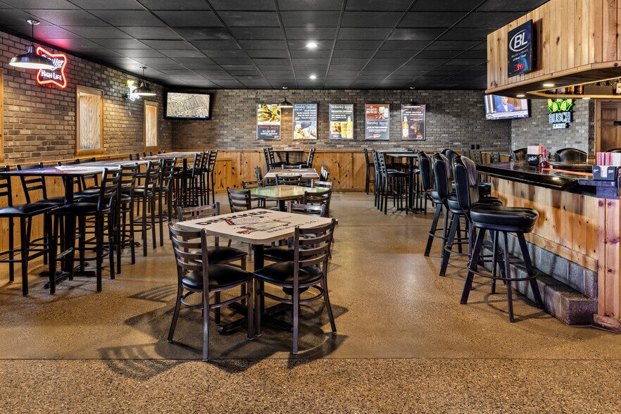 More Photos Of 205 1st St SW, Glyndon Restaurant For Sale