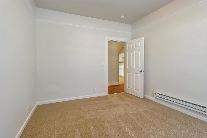 More Photos Of 270 E Saint John St, San Jose Apartments For Sale