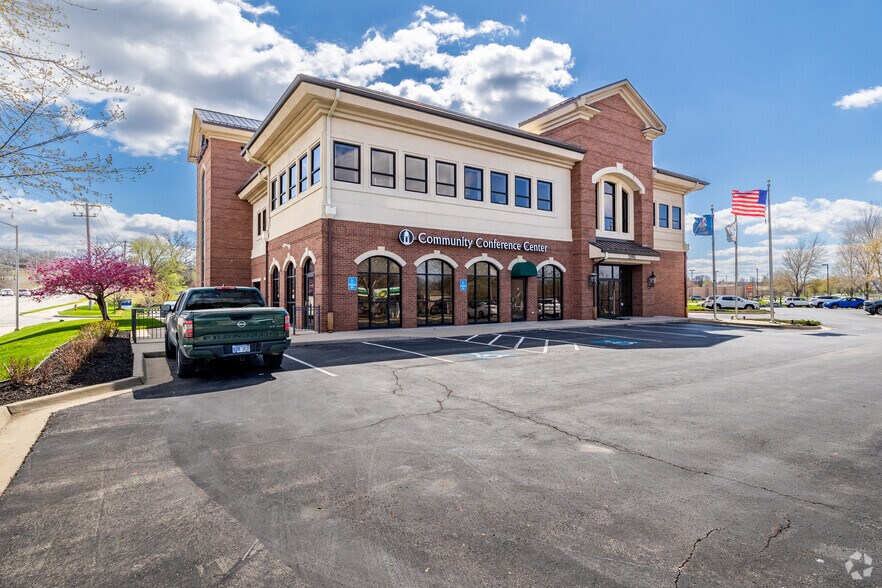 More Photos Of 21911 W 66th St, Shawnee Office For Lease