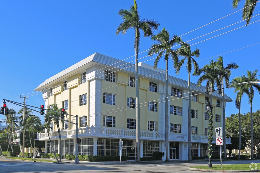 Primary Photo Of 400 Royal Palm Way, Palm Beach Office For Lease