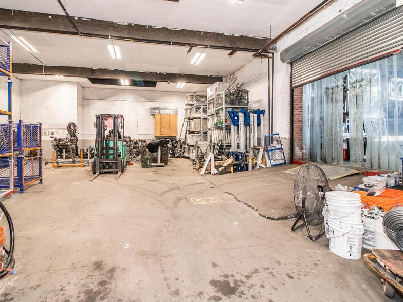 More Photos Of 205-02 Jamaica Ave, Hollis Auto Repair For Sale