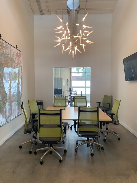 More Photos Of 440-444 Lipan St, Denver Warehouse For Sale