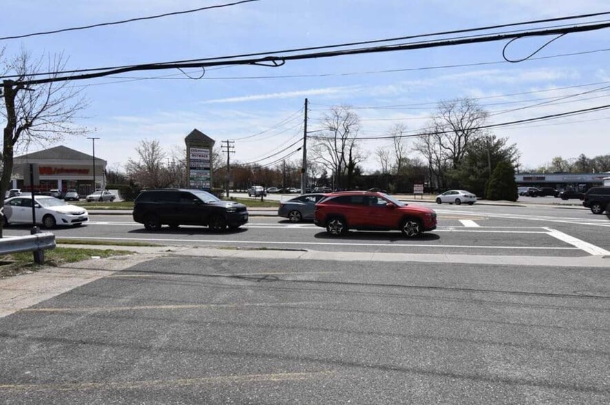 More Photos Of 317 Union Ave, Holbrook Freestanding For Sale