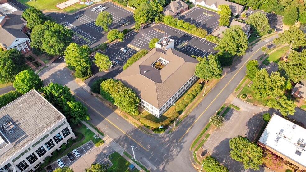 More Photos Of 756-765 Ridge Lake Blvd, Memphis Medical For Sale