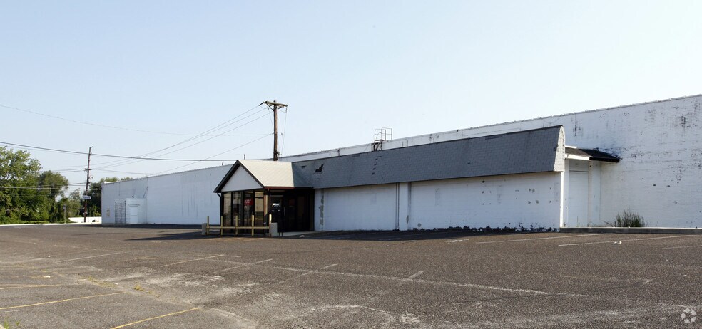 More Photos Of 1206 Route 130 N, Burlington Light Distribution For Lease