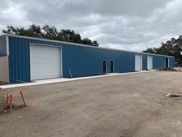 More Photos Of 7304 Causeway, Tampa Light Distribution For Lease