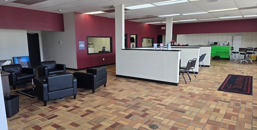 More Photos Of 2128 Vermillion St, Hastings Convenience Store For Sale