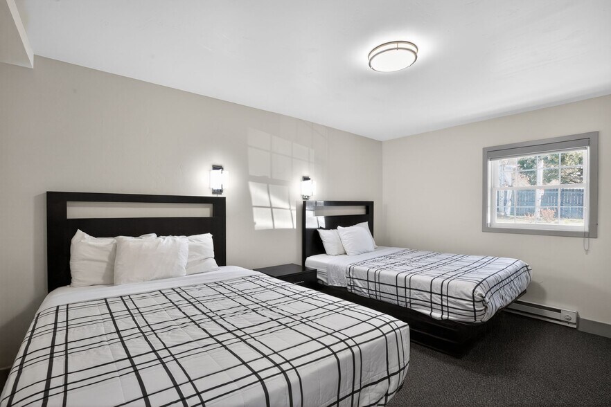 More Photos Of 220 Midland Ave, Basalt Hotel For Sale