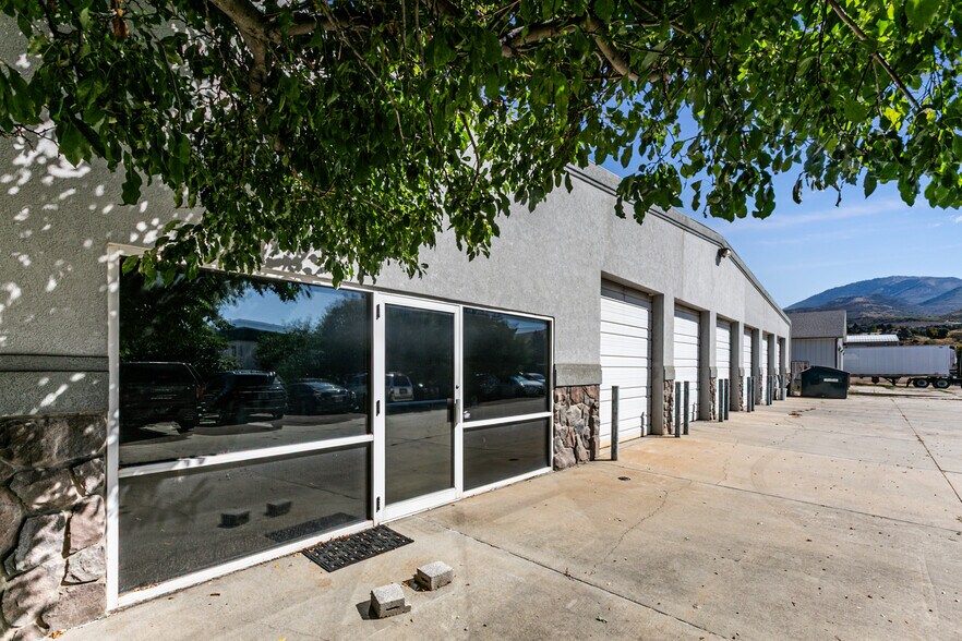 More Photos Of 4116 W 5800 N, Mountain Green Light Manufacturing For Lease