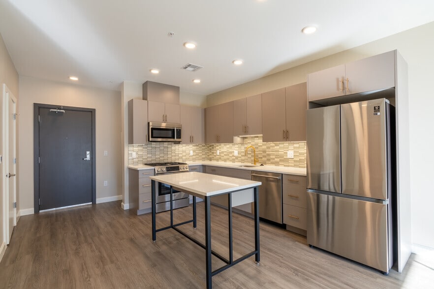 More Photos Of 21 Charles St, Cambridge Apartments For Lease